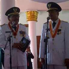 Gubernur Jatim Baru Dilantik, Soekarwo: Tidak Ada Program 100 Hari