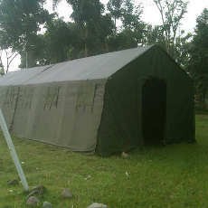 Dua Tenda Pengungsi Kelud Mulai Didirikan