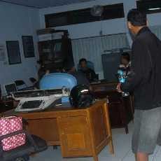 Staf Disnakertrans Ajak WIL Menginap di Ruang Kerja Digerebek