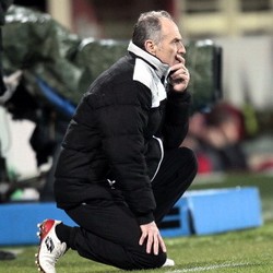 Udinese Tersingkir dengan Kepala Tegak