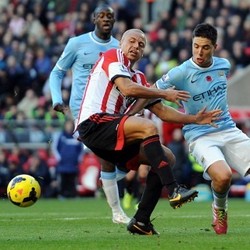 Meski Realistis, Sunderland Tetap Bertekad Sulitkan City