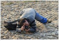 Aksi Kocak Fotografer Berburu Gambar