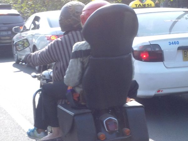 Kursi Jok Nyaman untuk Pembonceng