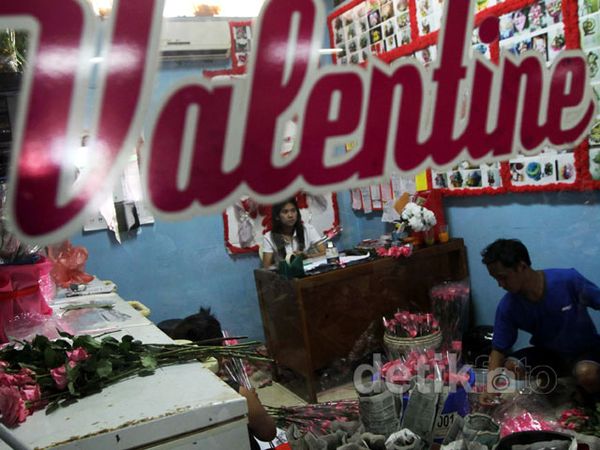 Bunga Mawar di Hari Valentine