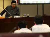 Komisi II Bahas RUU Pertanahan