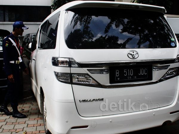 Ini Mobil Jennifer Dunn yang Disita KPK
