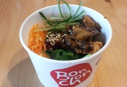 Sensasi Baru Sajian Bibimbap dan Wonderland di Bonchon Chicken