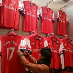 Made in Indonesia di Emirates Stadium