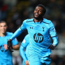 Adebayor yang Tajam Bikin Sherwood Puas