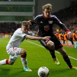 Wolfsburg ke Semifinal, Leverkusen Tersingkir