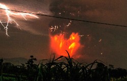 Kelud Meletus, 7 Bandara Berhenti Beroperasi Sementara