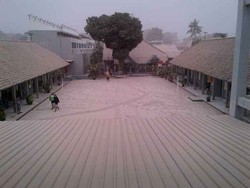 Abu Kelud Terjang Lapas Kediri dan Rutan Trenggalek, Napi Butuh Masker