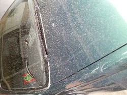 Siang Ini Abu Kelud Turun di Buah Batu Bandung