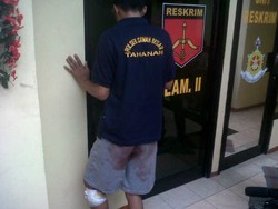 Polisi Adu Tembak dengan Pencuri Motor di Mangga Besar