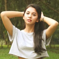 Alisia Rininta Anti Cowok Posesif