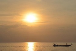Pantai Senggigi, Kado Terindah Saat Valentine