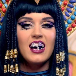 Katy Perry Jadi Katy Patra di Teaser Video Klip Dark Horse