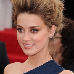 Rahasia Amber Heard Tetap Seksi