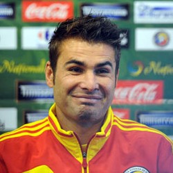 Kesempatan Terakhir untuk Adrian Mutu