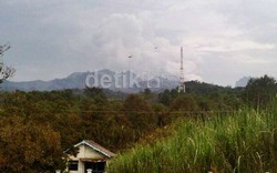 Meski Aktivitasnya Menurun, Gunung Kelud Sempat Keluarkan Asap 1.000 Meter