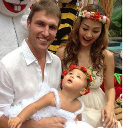 Dapat Adik Laki-Laki, Anak Pertama Indah Kalalo Cemburu