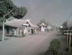 Benahi Infrastruktur Rusak, PU Kirim Alat Berat ke Gunung Kelud