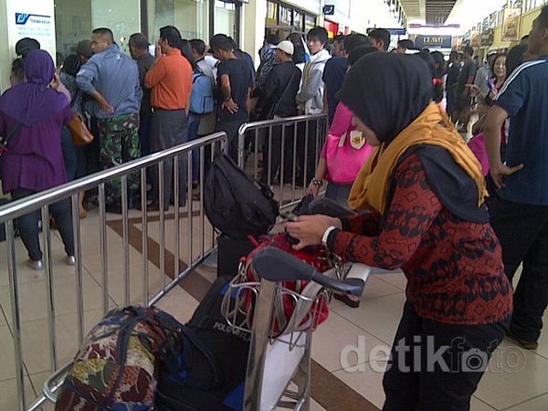 Bandara Internasional Juanda Kembali Beroprasi