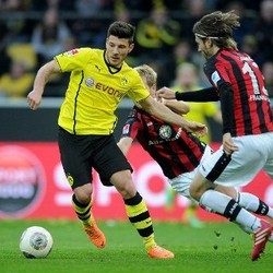 Dortmund Hantam Frankfurt 4-0
