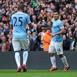 Pellegrini Tak Akan Paksa Aguero dan Fernandinho Main Lawan Barca