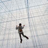 Serunya Bermain Tali di Ruang 3D