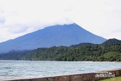 Pantai Piabung, Kecantikan Tersembunyi dari Lampung