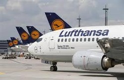 Naik Lufthansa, Bisa Nyalakan Gadget Saat Lepas Landas & Mendarat