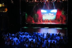 Pesta Malam Penghargaan di Dalam Trans Studio Bandung, Unik!