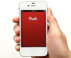 Esia dan Path Mulai Bersinergi