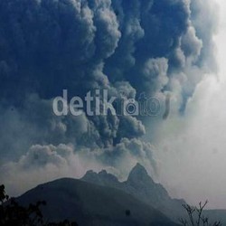 Kawasan Gunung Kelud Sudah Punya 19 Bangunan Pengendali Lahar
