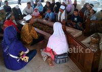 Kelud Tenang, Peziarah di Makam Bung Karno Ramai Lagi