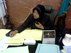 Pemkot: Bu Risma Perintahkan Baliho Bertuliskan #SaveRisma Dicopot