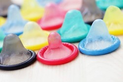 Cegah HIV-AIDS Meningkat, Layanan Pesan Antar Kondom pun Diterapkan