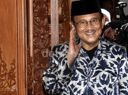 Pemanfaatan Tekhnologi, Habibie Ingin Ada Sekolah Terpadu Tanpa Kertas