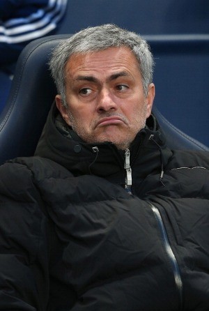 Mourinho: Barca Musim Ini Buruk, City Punya Peluang