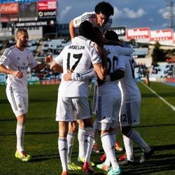 Pemain Bola Liga Inggris dan Spanyol Pakai Sepatu Buatan Indonesia