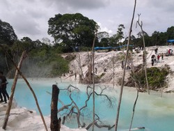 Tidak Hanya Bandung, Kawah Putih Juga Ada di Simalungun