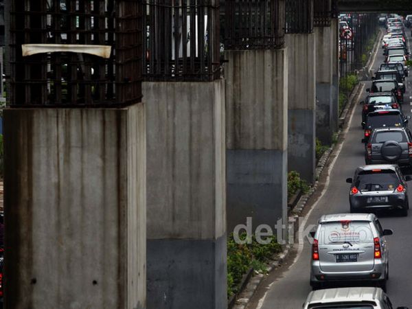 Monorel Kembali Mangkrak