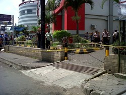 Kardus Berisi Sampah Sempat Bikin Heboh Pengunjung Mal dan Warga Tasik