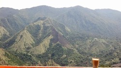 Mengintip Gunung Nona yang Seksi