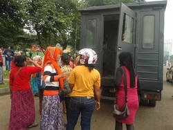 Dirazia Satpol PP, Pedagang Kopi di Monas Mengamuk