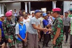 TNI AL Bantu 613 KK Korban Bencana Gunung Kelud