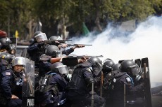 Thailand Memanas! Demonstran Ancam Serbu Kantor PM Yingluck