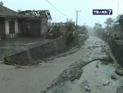 Banjir Lahar Dingin, 5 Desa Terisolir