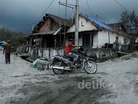 Desa Laharpang Pasca Erupsi Kelud